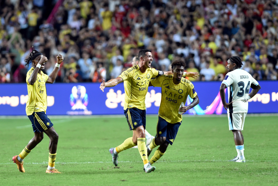 前右, 与队友在入, OPS