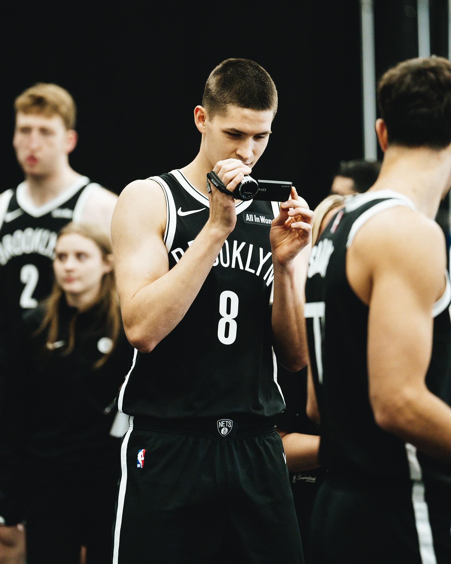 entit, 开学第一天, 篮网官方i